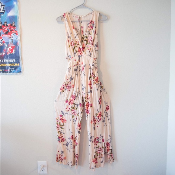 ILLA ILLA Pants - Floral taupe jumpsuit with tie